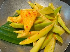 酸嘢芒果-Ameigo梅果·云贵川bistro(长宁来福士店)