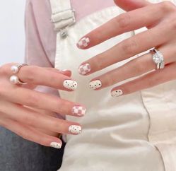 -M Nails & Beauty美甲美睫美体