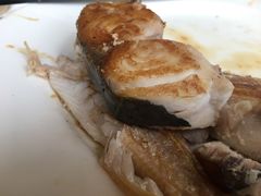 煎鱼-广州中心皇冠假日酒店-环市食坊·海鲜自助餐厅