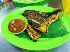 -明记烧鱼美味店