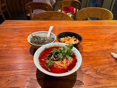 -兵哥豌豆面(雅颂居店)