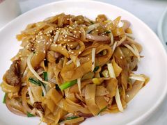 干炒牛河-东鑫记港式茶餐厅(南京东路店)