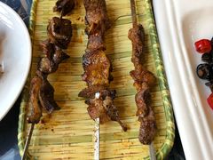 -乡村馕坑肉·烧烤·新疆菜·本地人更爱吃(阿勒泰首店)