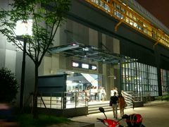 入口-秀沿路(地铁站)