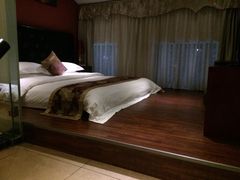 屋顶顶城市江景酒店-屋顶顶城市·江景酒店-客房部