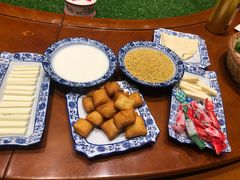 -哈啾嗨·新概念蒙餐(红星新城店)