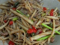 荷心牛肉-味老大土碗菜(中山三路店)