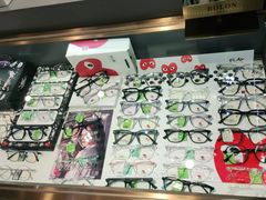 -宏宇眼镜蔡司依视路折扣店(兆佳眼镜城店)