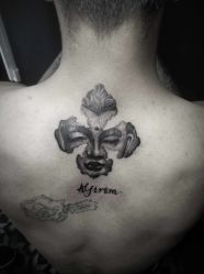 -木子·纹身店TATTOO穿孔·洗纹身