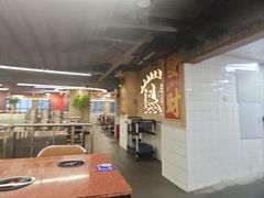 -四囍码头海鲜烧烤自助火锅(外滩南京东路悦荟广场店)
