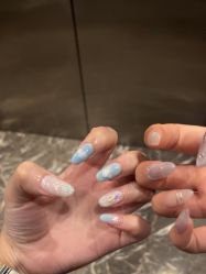 -UGIRL有个美甲
