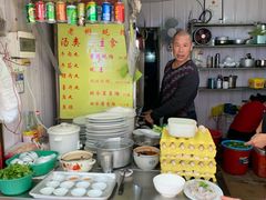 自助取餐区-老彬专工蚝烙糕粿