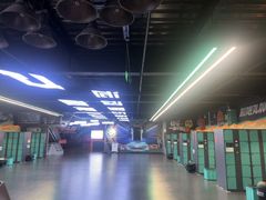 -极限PLAY运动娱乐新世界·团建派对潮玩休闲馆·室内蹦极高空游乐园