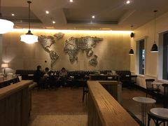 大堂-星巴克臻选(广州沙面店)