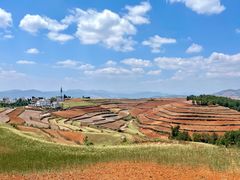 -红土地风景区