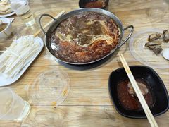 锅仔排骨-老殷锅仔