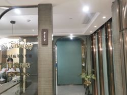 -苗方清颜·祛痘皮肤管理