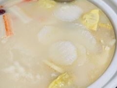 -三人行骨头王火锅(长寿店)