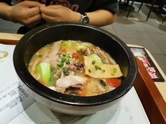 -蒙自源米线大王(东站店)