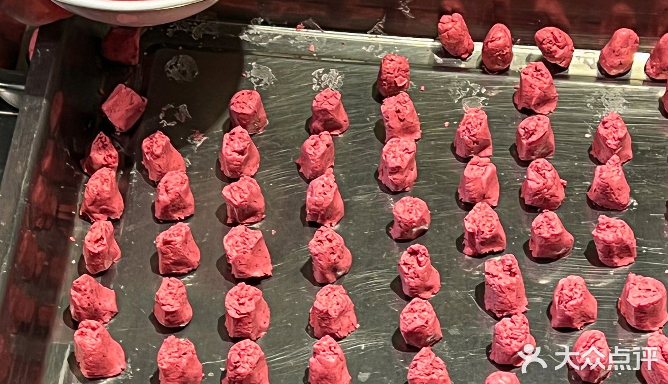 在南京一定要嚯一碗“手工杨梅冰汤圆”阳没了！！