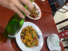 -湖南人家湘菜馆(镇江路店)