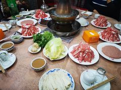 -鑫龙火锅城(嘉汇广场店)