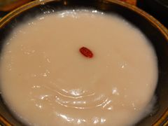 -老牌坊云南鱼豆花火锅(爱建店)