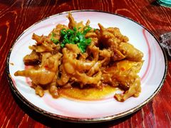 蒜香鸡脚-浩海火烧云傣家菜(京广店)