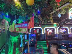 -路边边地标烧烤·川菜·小龙虾·音乐酒馆(良乡长虹店)