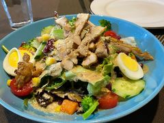 -悦享绿山墙西餐厅