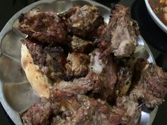 -烤肉小伙烤肉店
