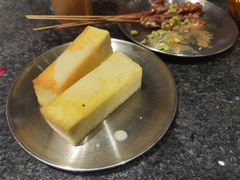 烤吐司-何妹湿辣牛肉·粤式烧烤砂煲(桂雅路店)