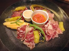 -恰餐厅及酒吧 CHAR Bar & Grill (北京丽都皇冠假日店)