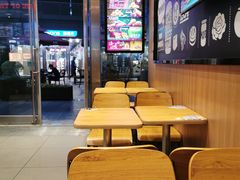 用餐区-汉堡王(EAC欧美中心店)