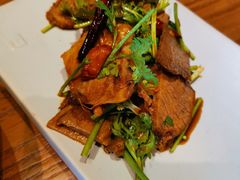 -云海肴·汽锅鸡·云南菜(天山百盛优客店)