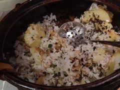 -帅巴人舅母子腊蹄民俗村