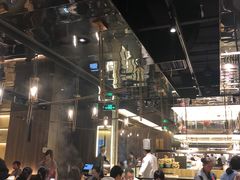 大堂-捞王锅物料理(上海世茂广场店)