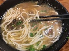 -鑫花溪牛肉米粉(凤凰街创始总店)