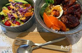 Popular Teriyaki Chicken Rice Bowl