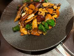 -芸鲜季·云南野生菌餐厅· 云南风物味研社(闵行店)