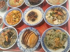 -蓝田九大碗民俗食府(蓝田店)