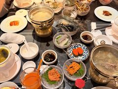 -半岛翡丽海鲜自助餐厅(观风亭店)
