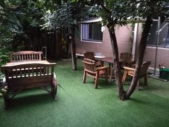 -月亮眼花园餐厅书吧酒吧