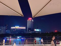 -MONICH牛排融合餐厅(和义大道购物中心店)