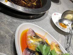 -忘情水鱼头·鲜鱼火锅(滨江中路店)