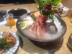 -枝魯枝魯自助料理