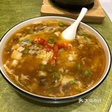 全部是虾肉，弹牙，说明虾很新鲜，配上甜辣酱