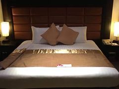 -曼谷湄南河畔华美达广场酒店