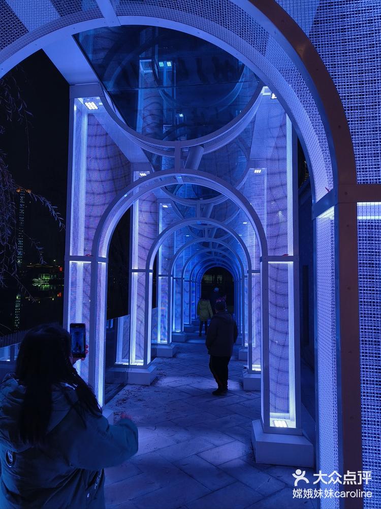 运河艺术公园美的不止白天