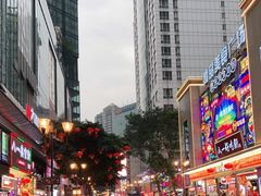 -八一路好吃街(雨田商务大厦店)